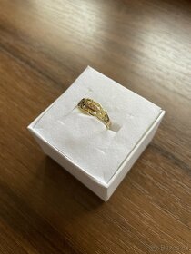 Zlatý dámský prsten - 3