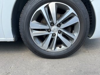 E-veřejná soutěž automobilu PEUGEOT TRAVELLER 1.6 85kW - 3