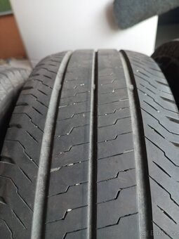 215/65/16C Continental - 3