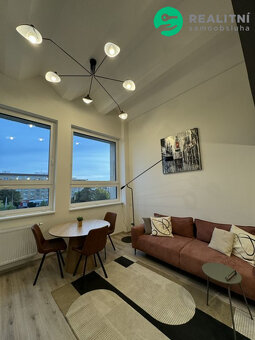 Stylový loft 2+kk po designové rekonstrukci na... - 3