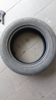 Goodyear 215/60 r16 - 3