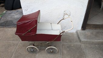 Kočárek z dob dřívějších - 3