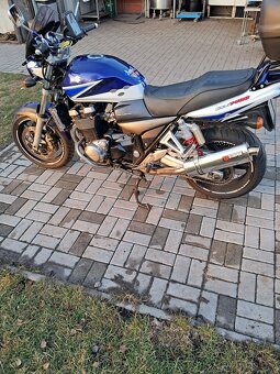 SUZUKI GSX 1400 - 3