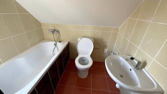 Pronájem podkrovního bytu 2+kk Uherské Hradiště  Jarošov - 3