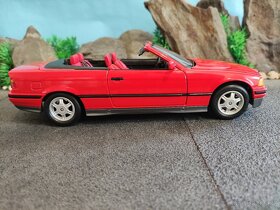 Prodám model 1:18 BMW 325i cabrio - 3