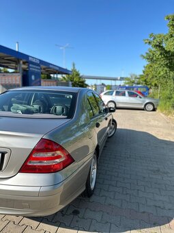 Mercedes-Benz W203 C200cdi - 3