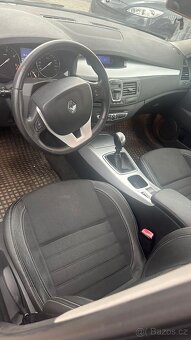 Renault Laguna 2.0 Diesel 96kw Kombi Klima Model 2009 - 3