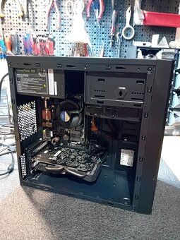 i5-4670/16GB RAM/120GB SSD/750GB HDD/RX560 4GB - 3
