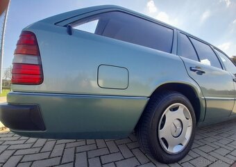 Mercedes Benz S124 200TE - 3