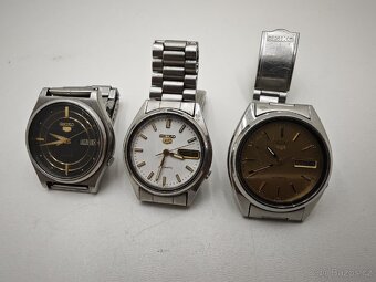 3x staré , automatické hodinky Seiko( bílé prodáno) - 3