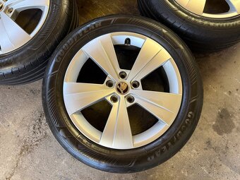 Originální alu kola Škoda Superb III Triton 5x112 R17 - 3