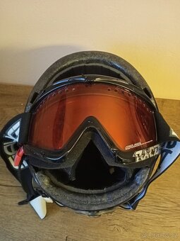 Lyžařská helma - 3