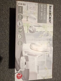 Napařovací žehlička v záruce žehlení prádla bez kabelu - 3