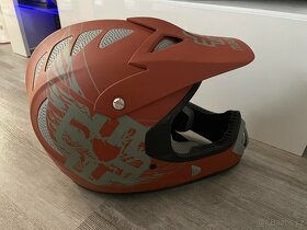 Pánské a dětské helmy - 3