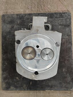 Bedna s díly na náklaďáky - 3