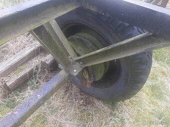 Prodám "vyvazecku" na dřevo za malotraktor. - 3