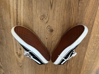 Krásné zánovní VANS vel. 45 - 3