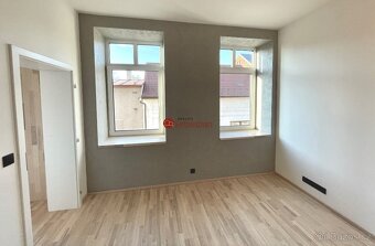 K pronájmu moderní, světlý byt 2+kk, 33 m², Hořice, ul. Slad - 3