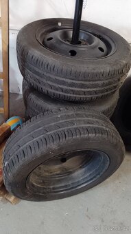 Sada 4 letní pneu 195/60 R15, vzorek 5mm, celkem za 1000 Kč - 3