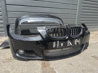 BMW E92 M-Paket set nárazníku blacksaphire - 3