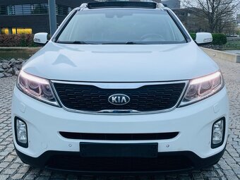 Kia Sorento 2.2D 4x4 AUT 7MÍST KAMERA VÝHŘEV TAŽNÉ SERVISKA - 3