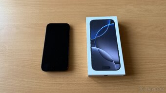 Apple iPhone 16 Pro - 3