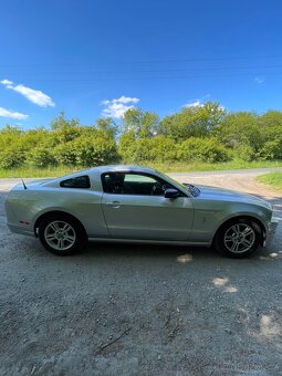 Ford mustang - 3