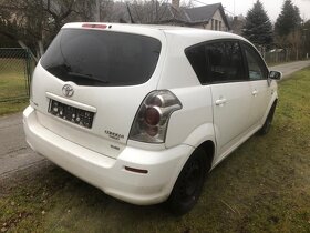 TOYOTA COROLLA verso 2,2 D-CAT 130kw Náhradní díly - 3