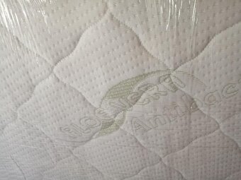 Polohovací postel s matrací a el. ovládáním. - 3