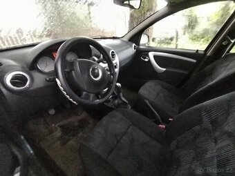 DACIA SANDERO 2011 - 3