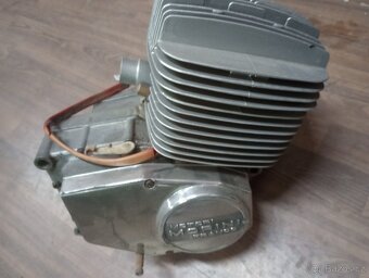 Závodní motor - 3