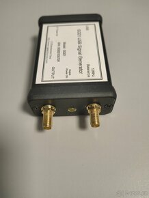 SG01 USB signální generátor 40…3200 MHz - 3