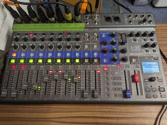 Zoom LiveTrak L-12 - 3