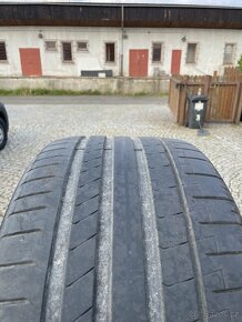 PIRELLI P ZERO 285/30 ZR 22 101Y - 3