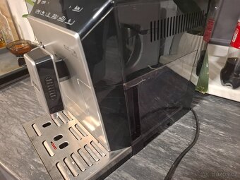 Kavovar DeLonghi Eletta Plus - 3