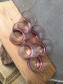 Růžové skleničky - 3