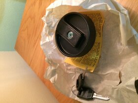 Víčko nádrže favorit - 3