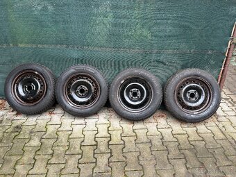 Dacia, Renault 15" - 3