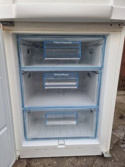 Lednice Elektrolux 245l/92l - 3