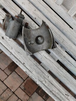 Jawa Pérák karburátor a kryt - 3