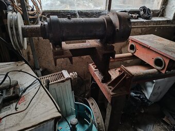 Soustruh vřeteno - 3