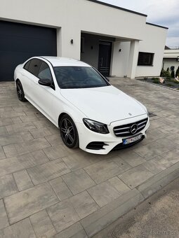 Mercedes-Benz E220d 4Matic / AMG Line /Dph - 3