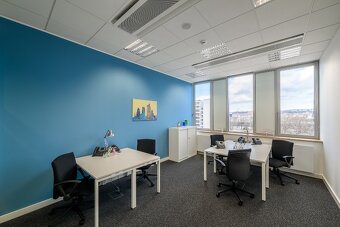 Coworkingový prostor v Regus River Garden - 3