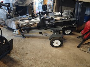 Štípačka, štípač dříví s elektromotorema tlakem 22 tun - 3