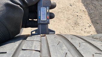 Letní pneu 235/40/19 Pirelli - 3