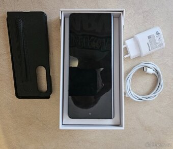 Prodám Samsung Galaxy Z Fold 4 paměť 512gb - 3