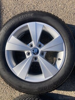 Skoda Octavia 4,zimni 205/60 r16-zanovní 7,5mm - 3