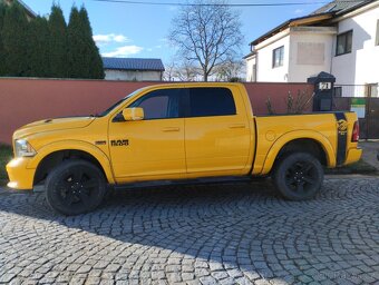 Dodge Ram 5.7 Hemi 52000KM najeto - 3