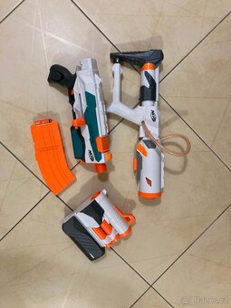 Nerf pistole + doplňky - 3