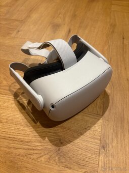 Oculus Quest 2 (64GB) s kompletním příslušenstvím - 3